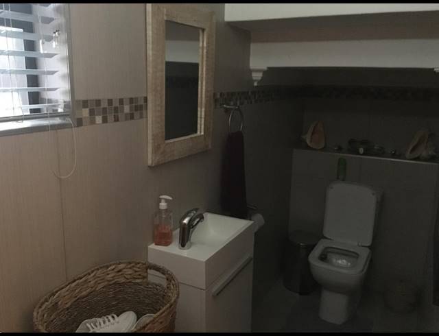 4 BEDROOM TOWNHOUSE FOR SALE IN VANDERBIJLPARK SE 3